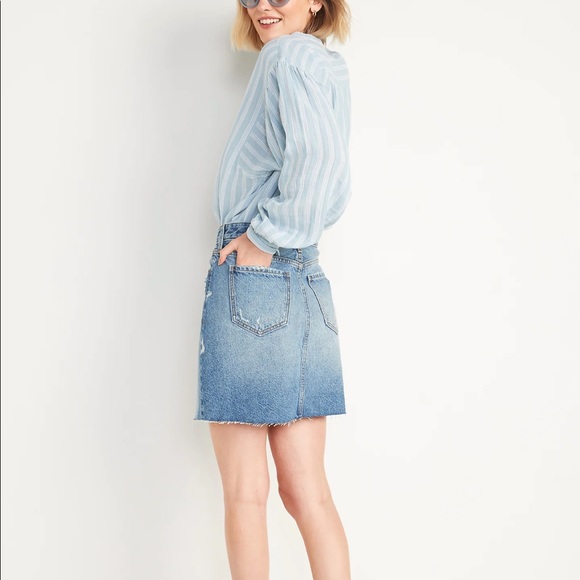 High-Waisted Button-Fly Cut-Off Jean Skirt for Women - Picture 5 of 10